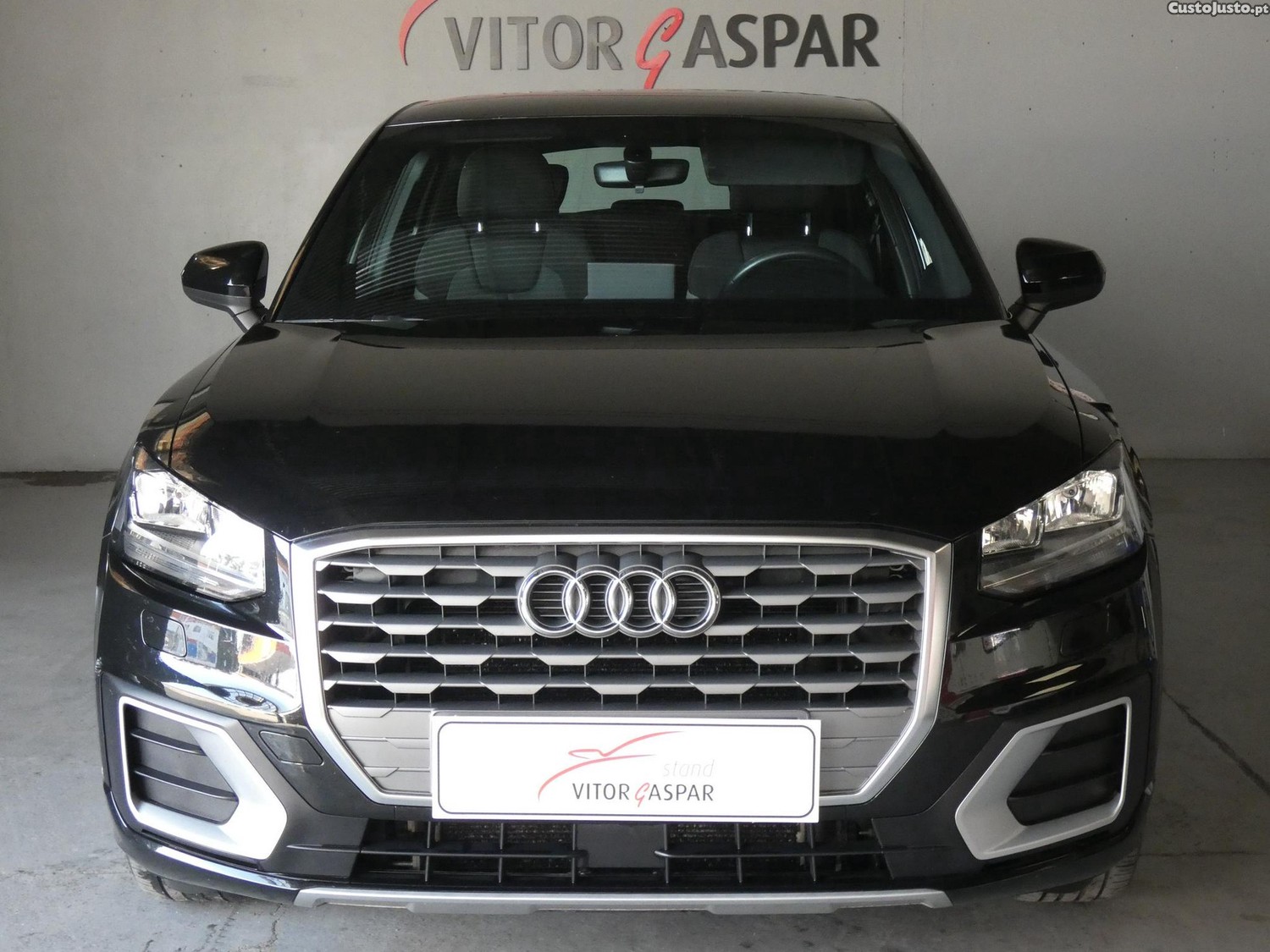 Audi Q2 30 TDI Sport — photo 2