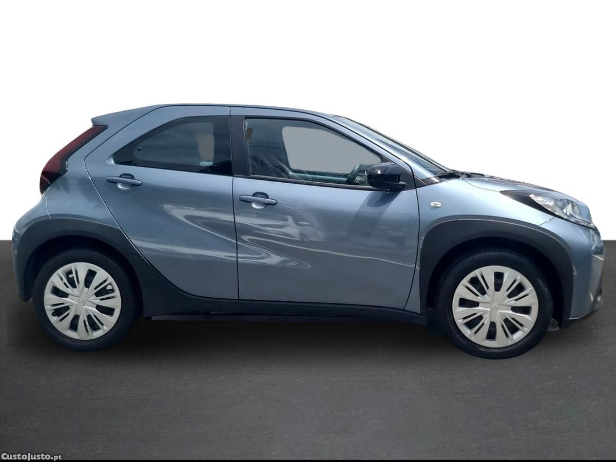 Toyota Aygo X 1.0 Play — fotografia 4