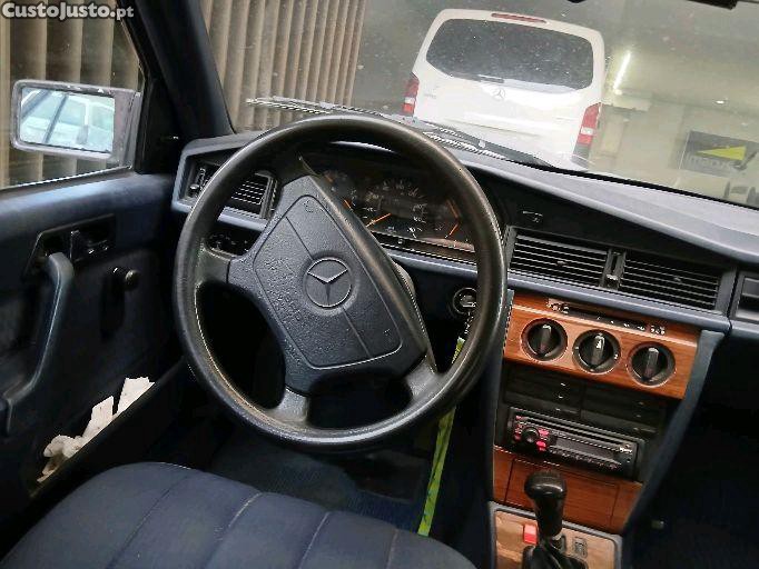 Mercedes-Benz 190 2.0D caixa 5 / airbag — photo 2