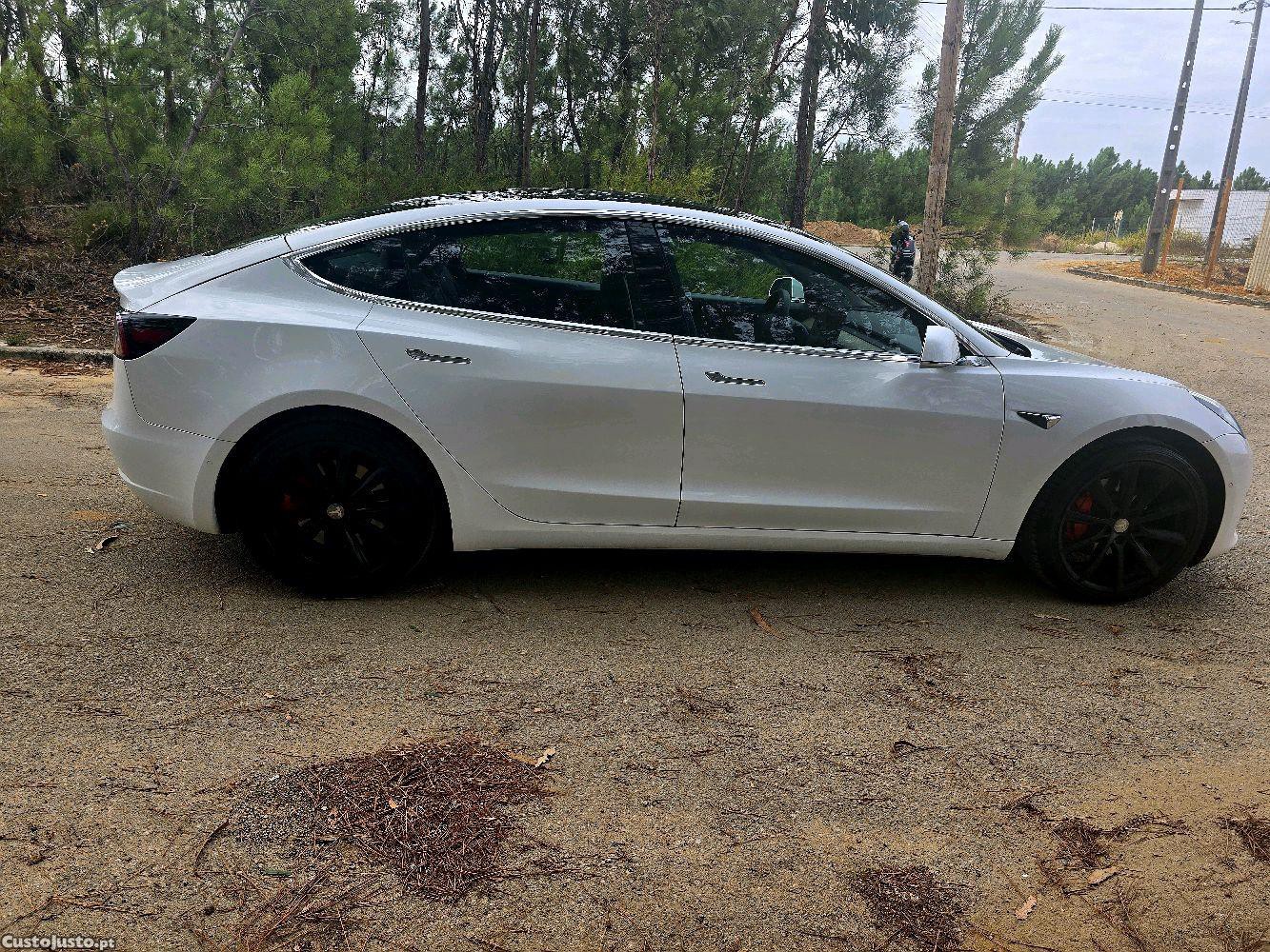 Tesla Model 3 standard Plus Range — fotografia 7
