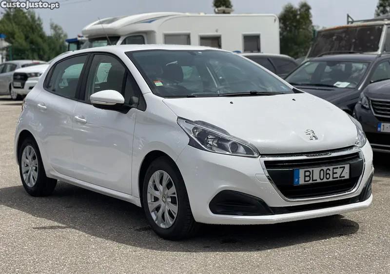 Peugeot 208 1.5 BlueHDi Active P — fotografia 17