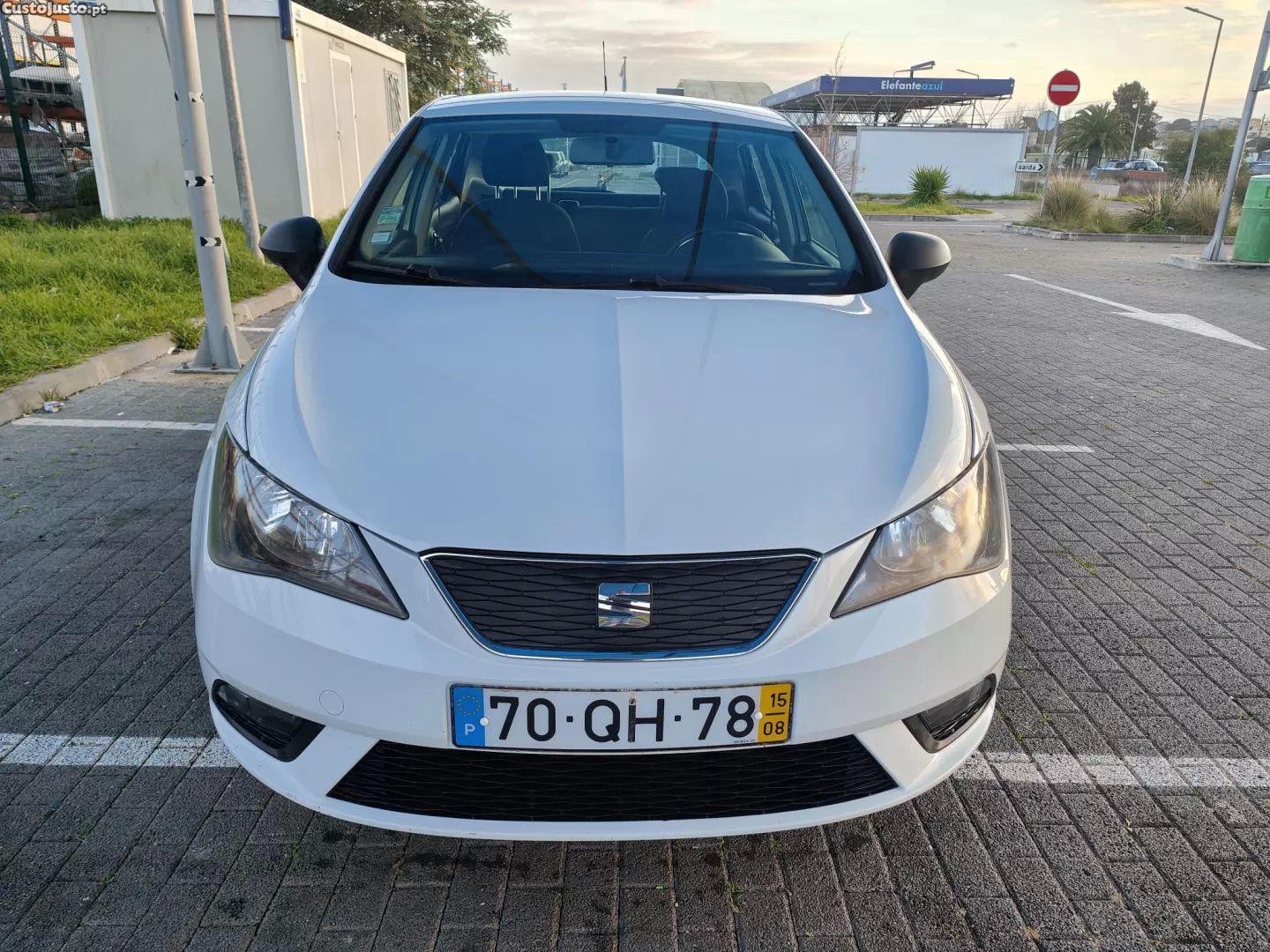 SEAT Ibiza 1.2 tdi i-tech — fotografia 9
