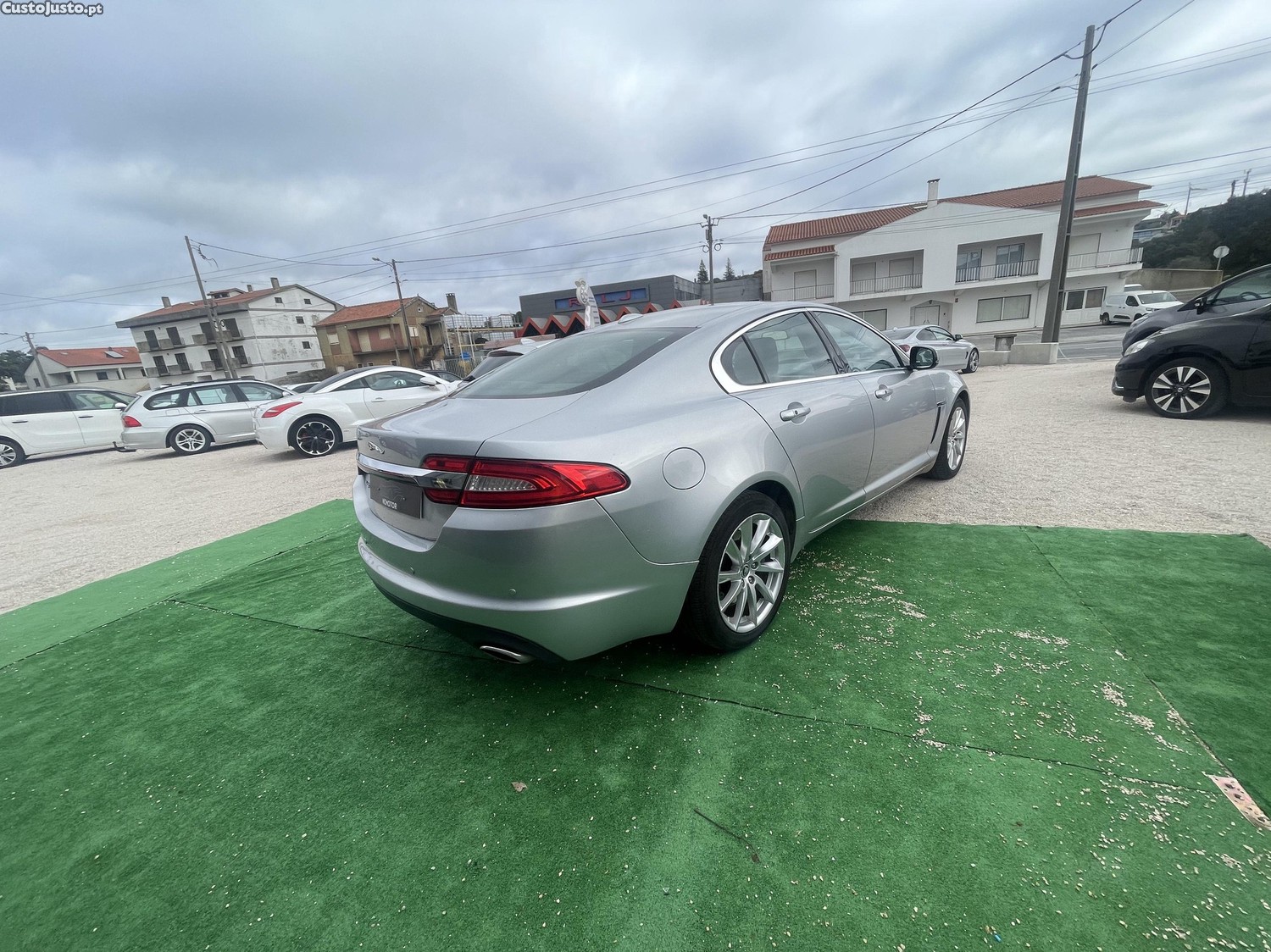 Jaguar XF 2.2 D - 11 — photo 3