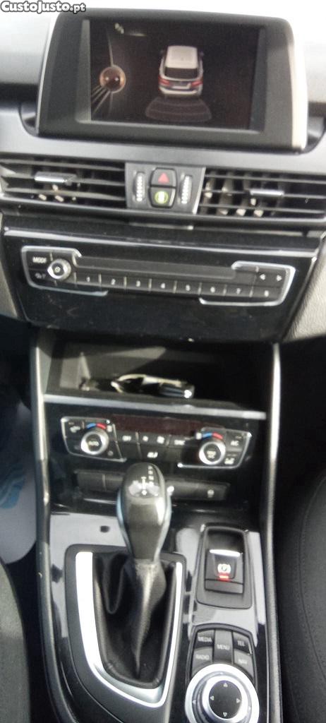 BMW 216 Active Tourer 216 — fotografia 3