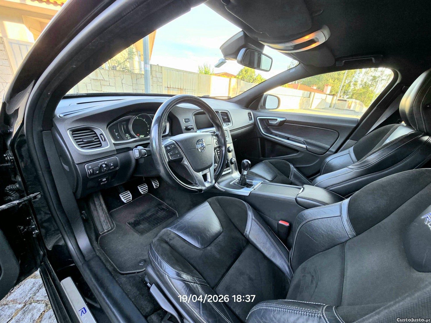 Volvo V60 R Design — photo 5
