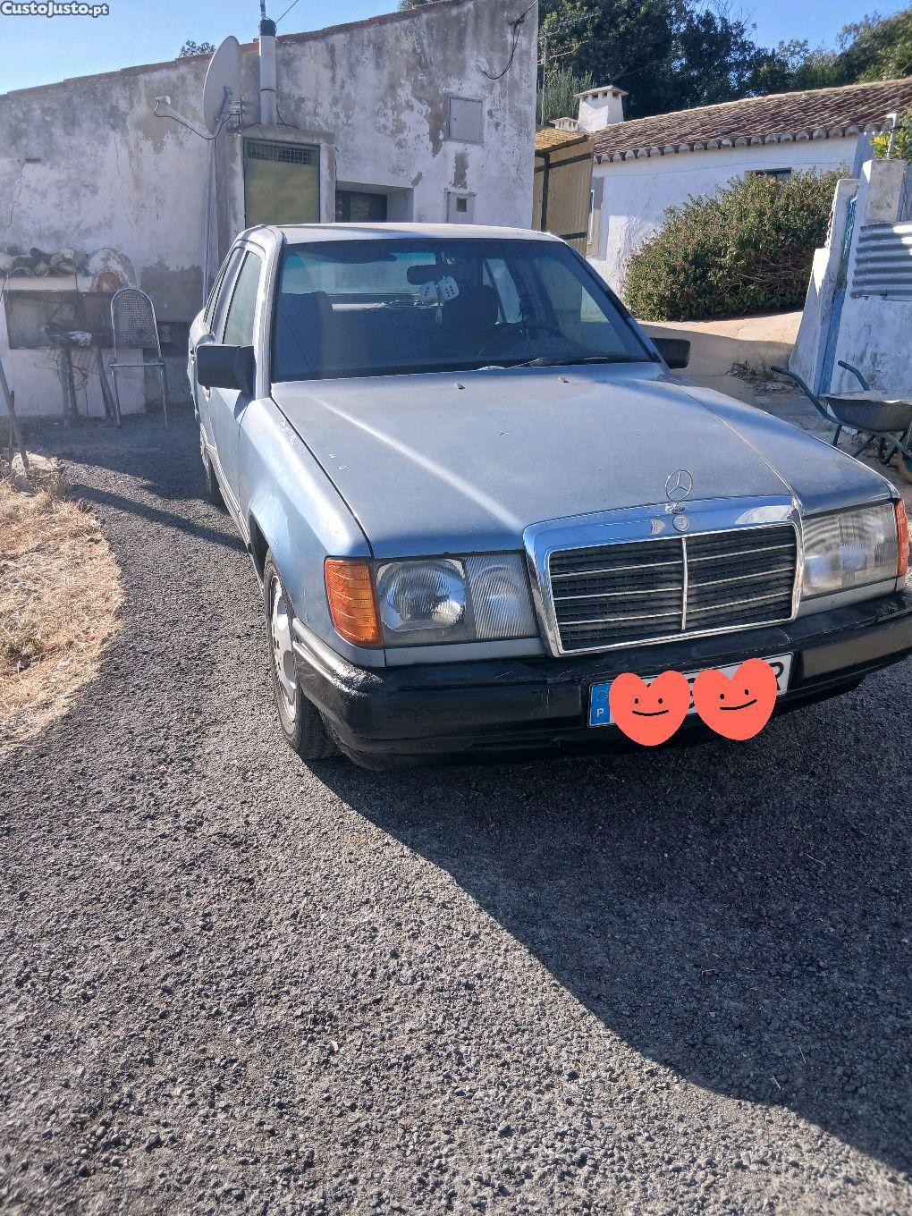 Mercedes-Benz E 250 2.5 diesel foto 2