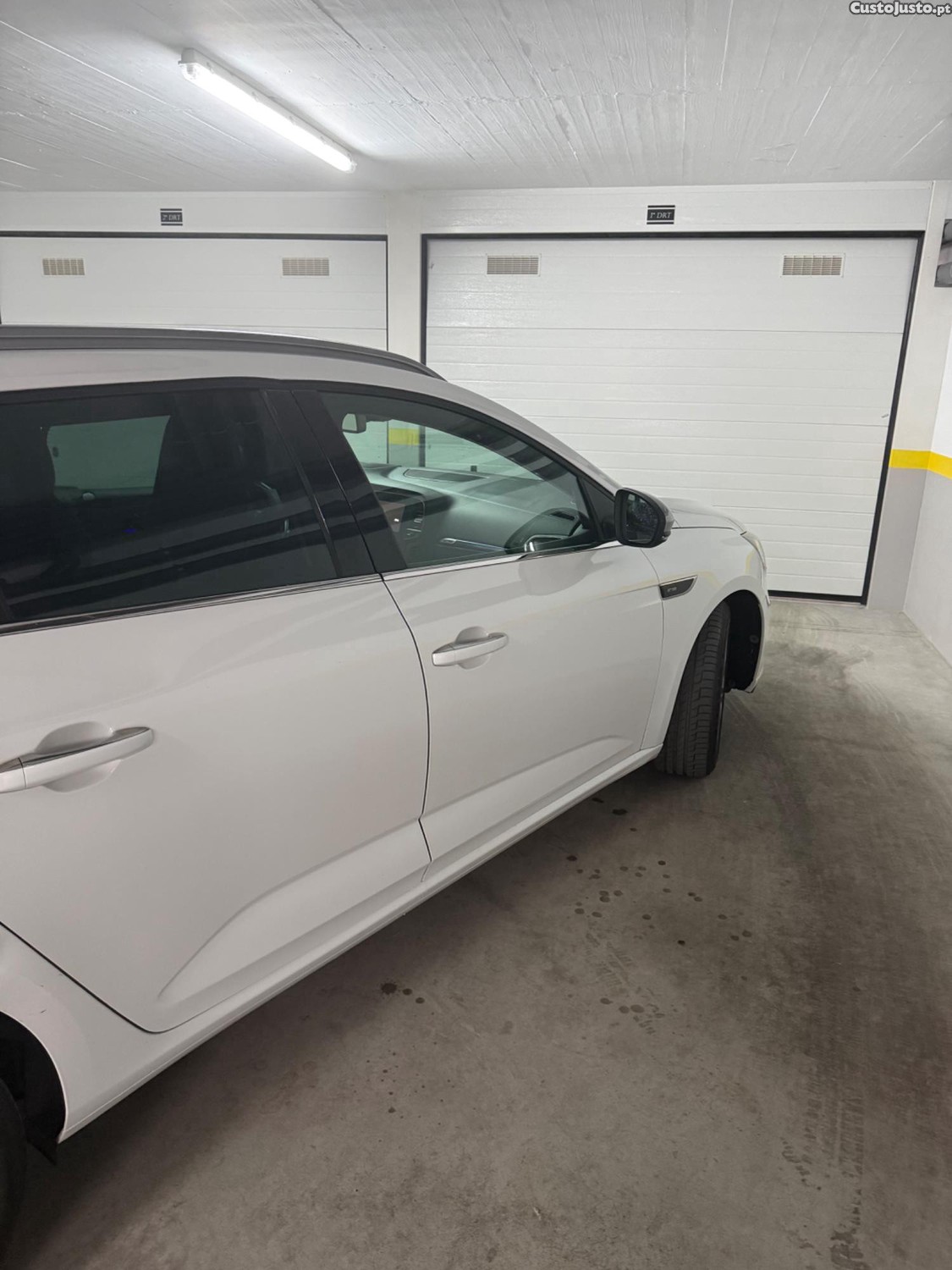 Renault Mégane Sport Tourer GT Line 1.5 dCi 110 cv - 17 — photo 4