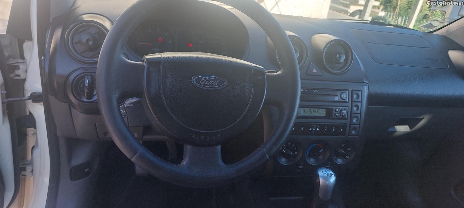 Ford Fiesta 1.4 TDCI - 03 foto 4