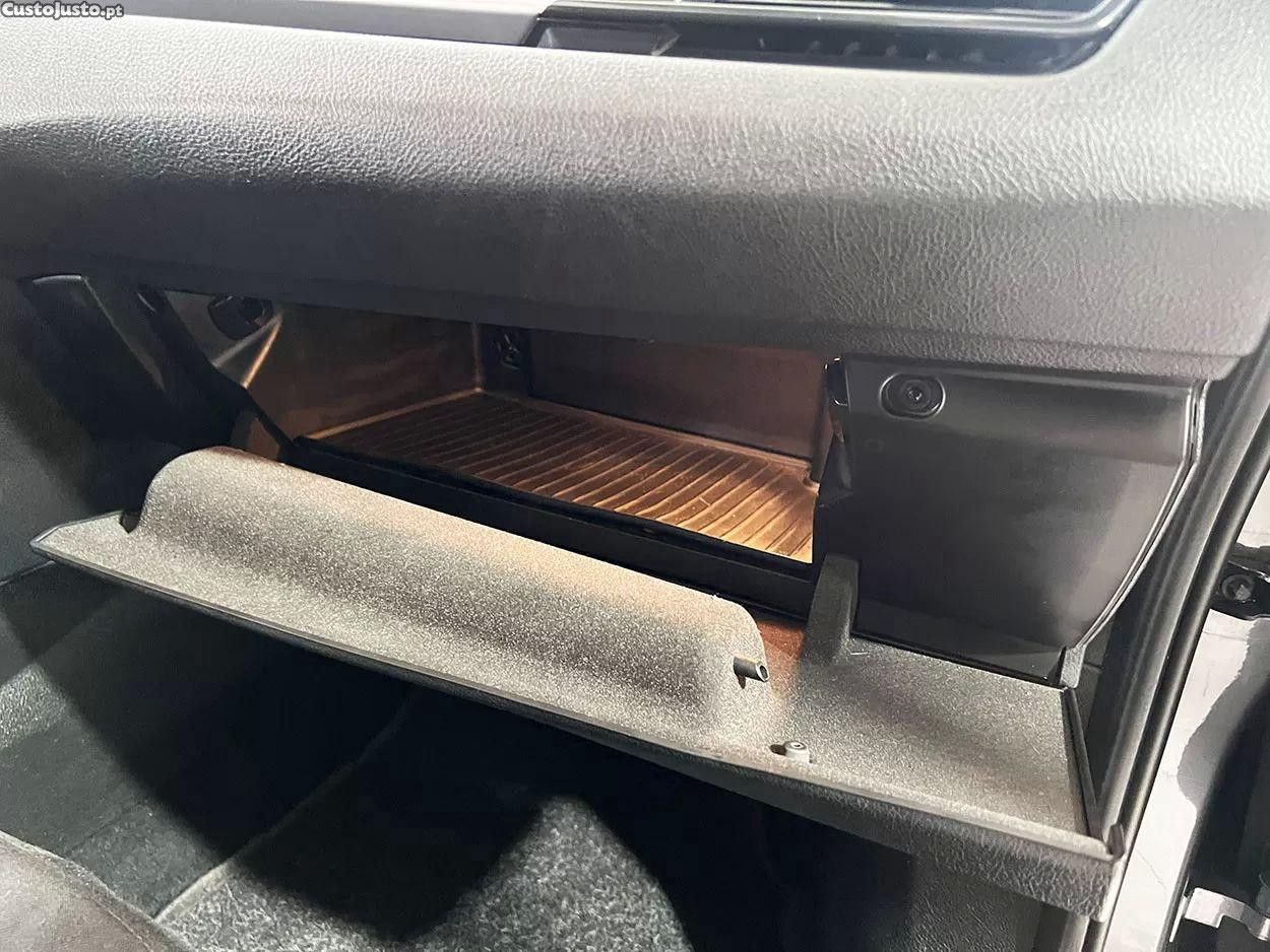 BMW 214 Active Tourer D advantage — fotografia 3