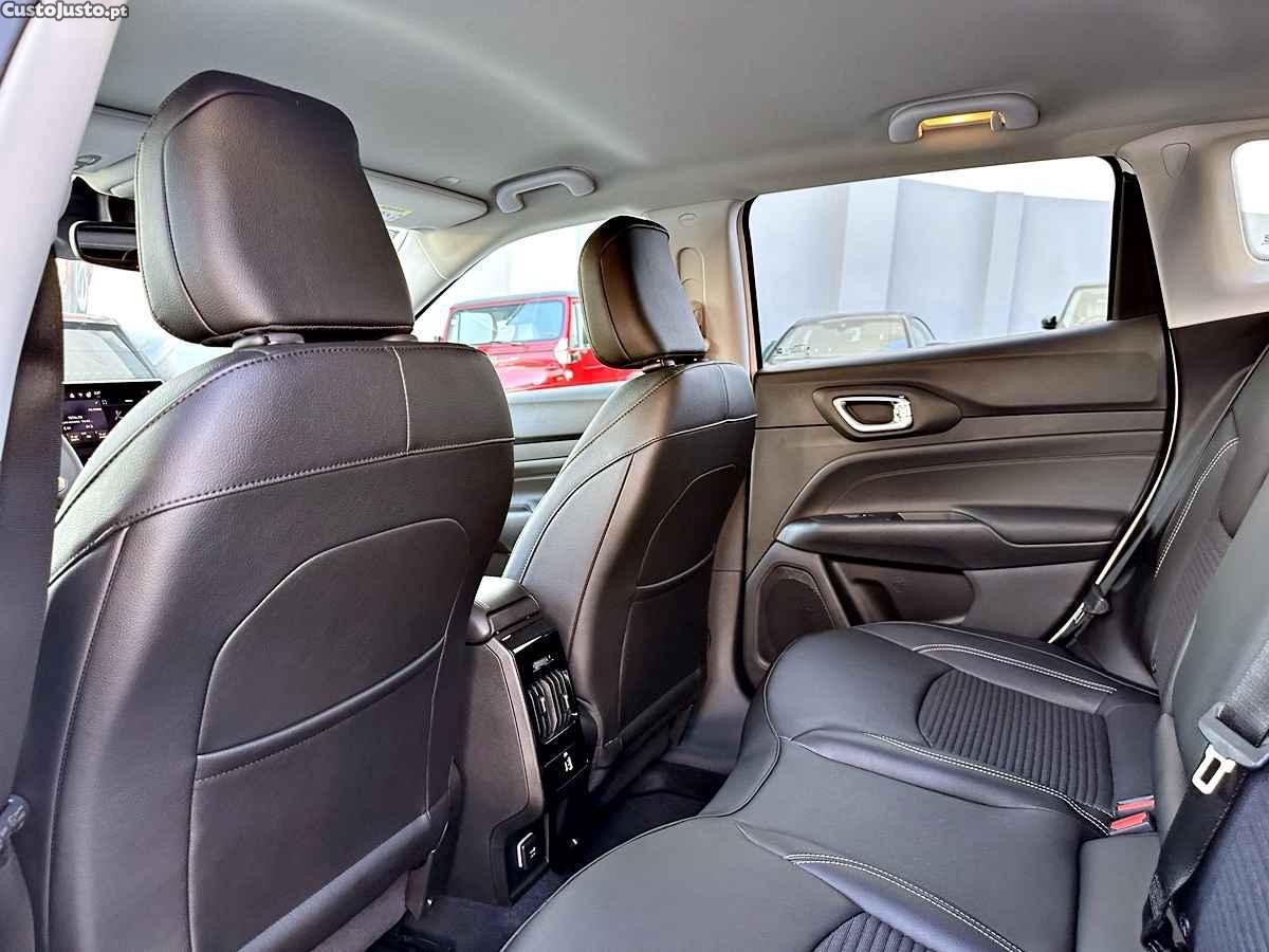 Jeep Compass Limited — fotografia 25