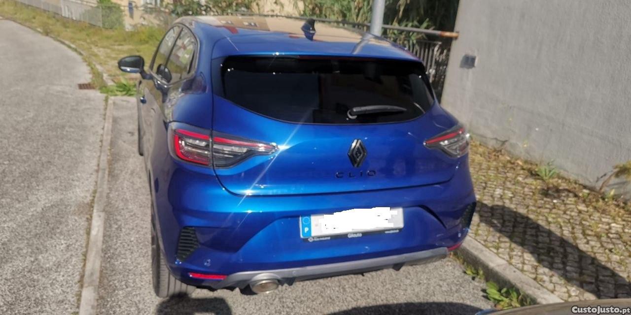 Renault Clio Alpine - 24 — photo 3