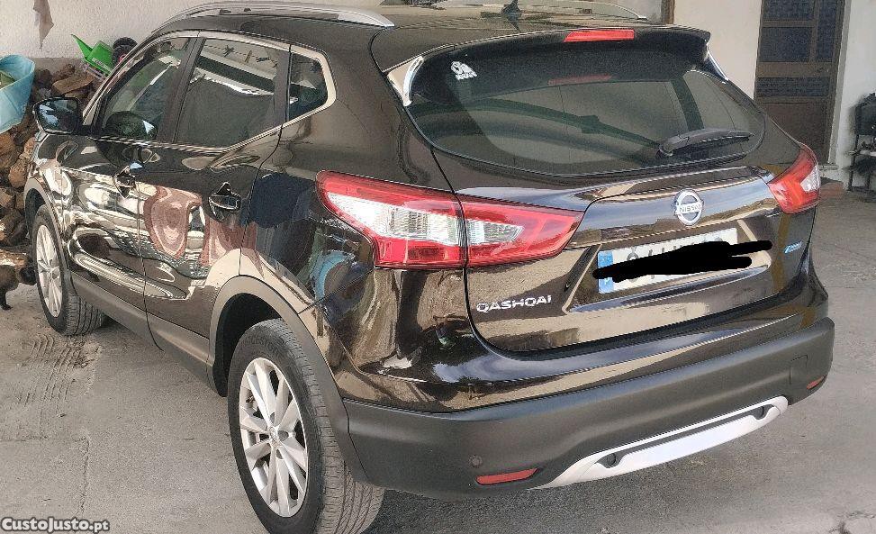 Nissan Qashqai 1.5dci - 15 foto 2
