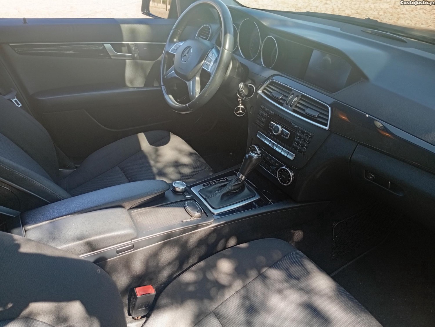 Mercedes-Benz C 180 180 Cdi — fotografia 3
