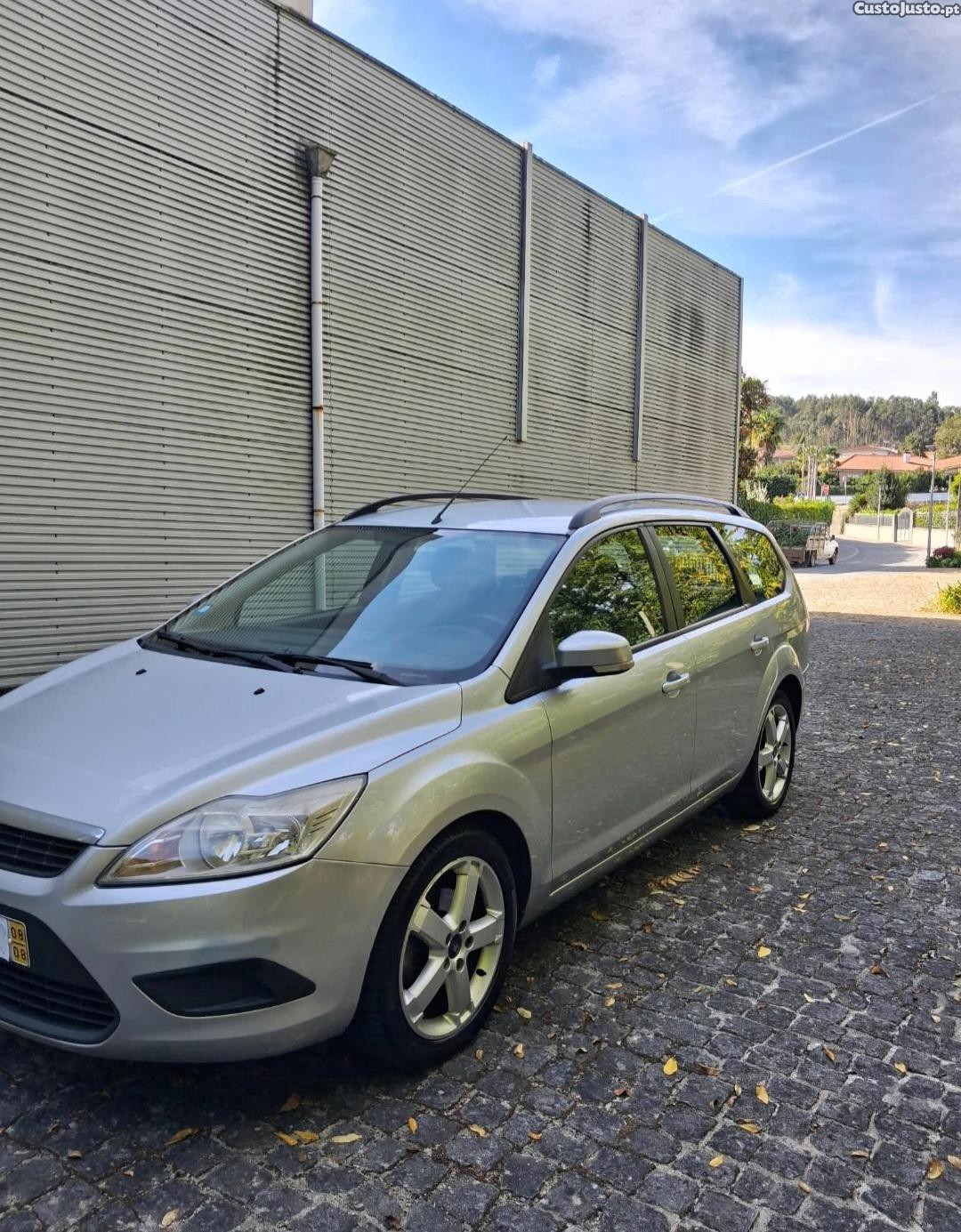 Ford Focus DA3 - 08 foto 2