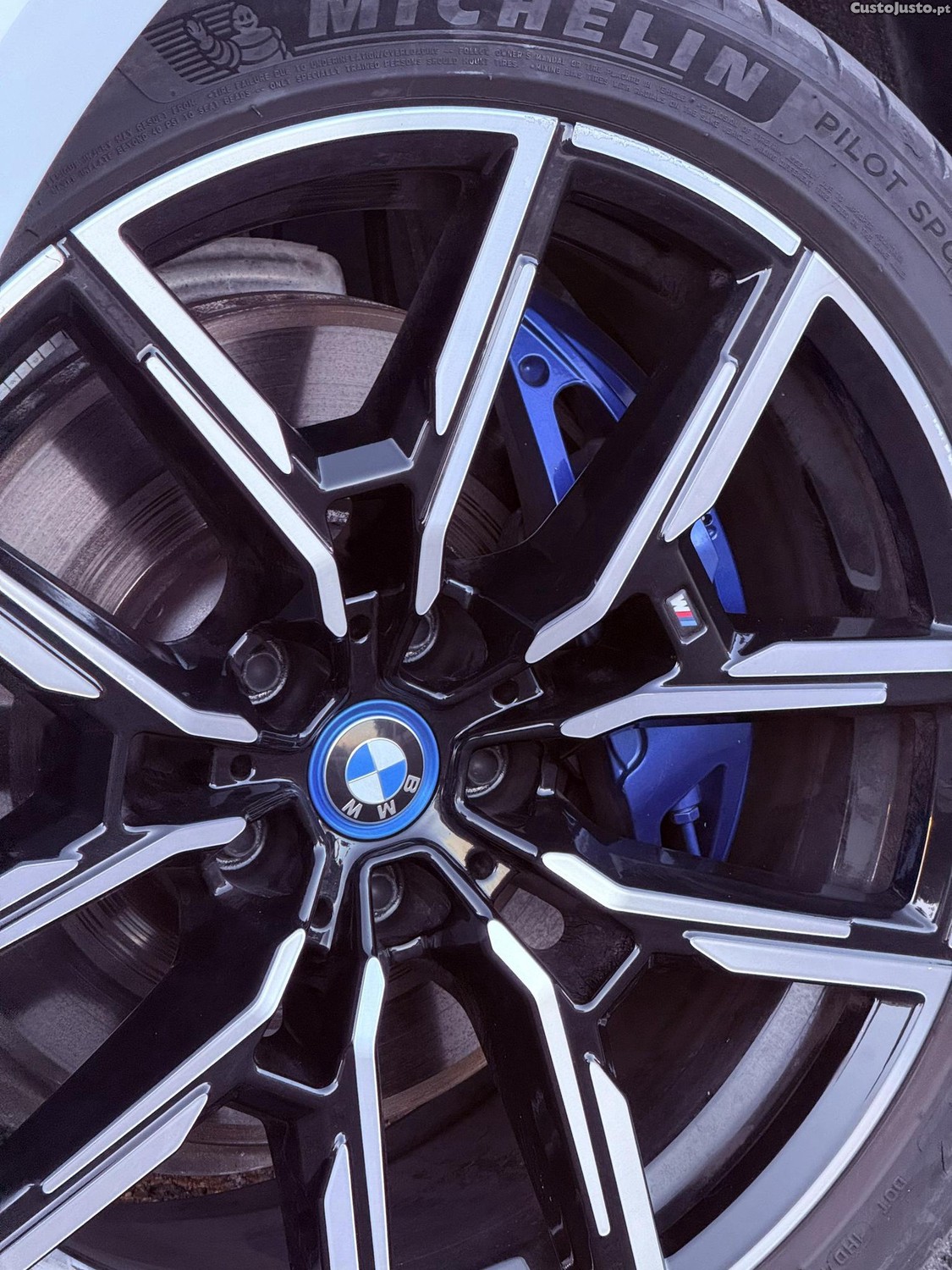 BMW i4 Pack m - 23 foto 5