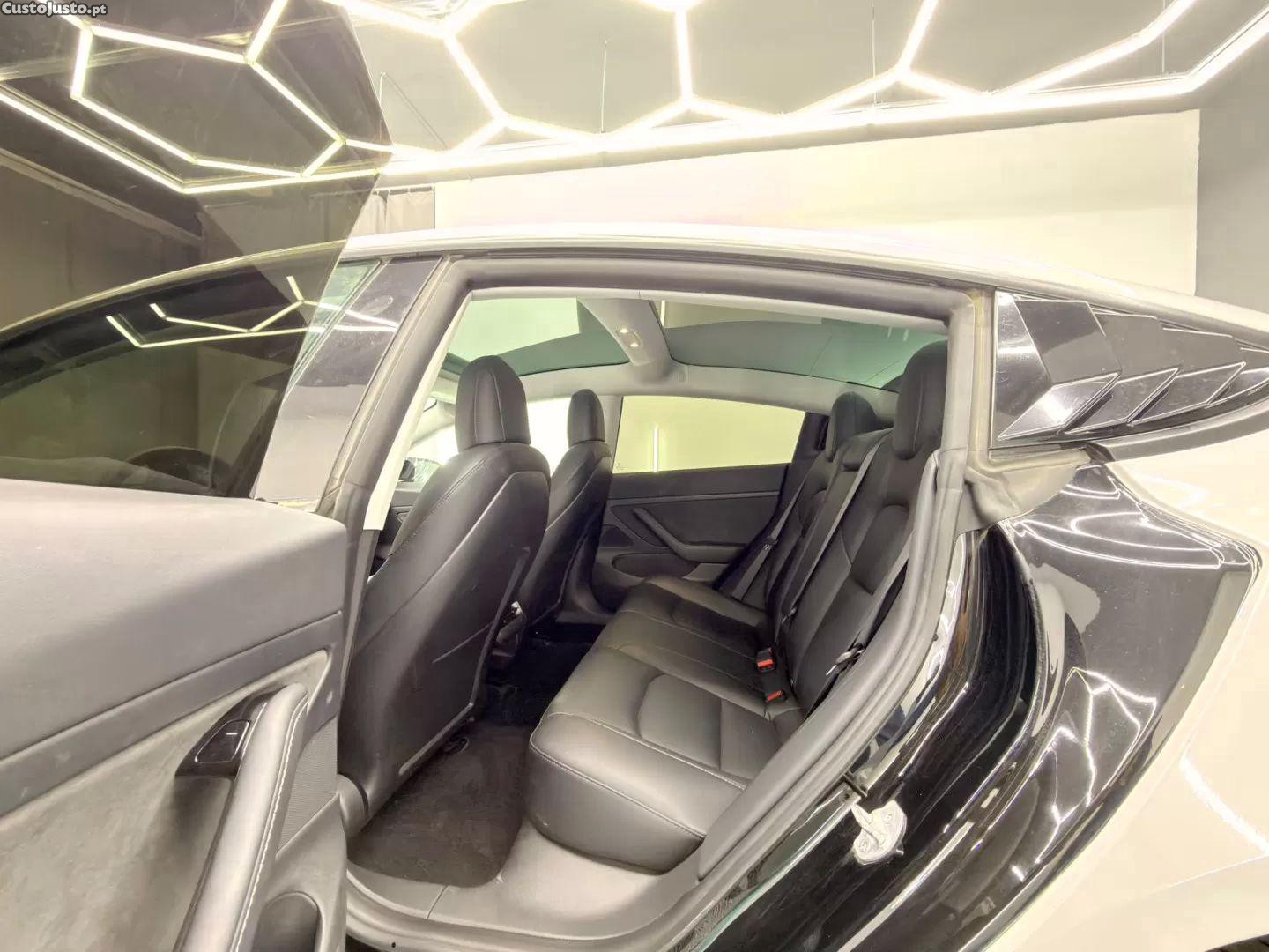 Tesla Model 3 Standard rwd plus — fotografia 15