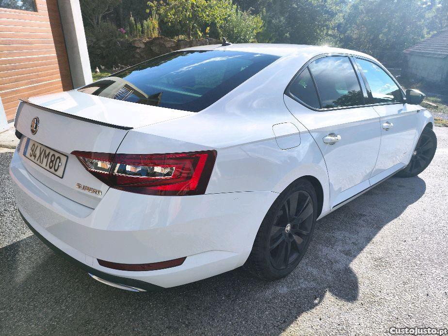 Skoda Superb Sportline - 19 foto 3