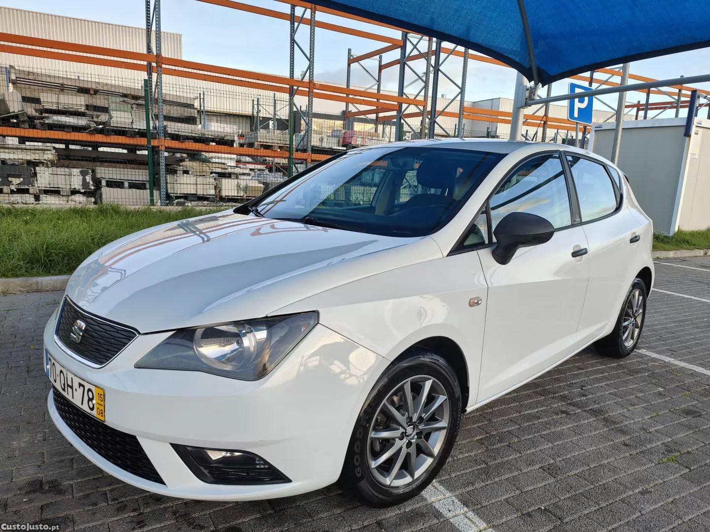 SEAT Ibiza 1.2 tdi i-tech — fotografia 13