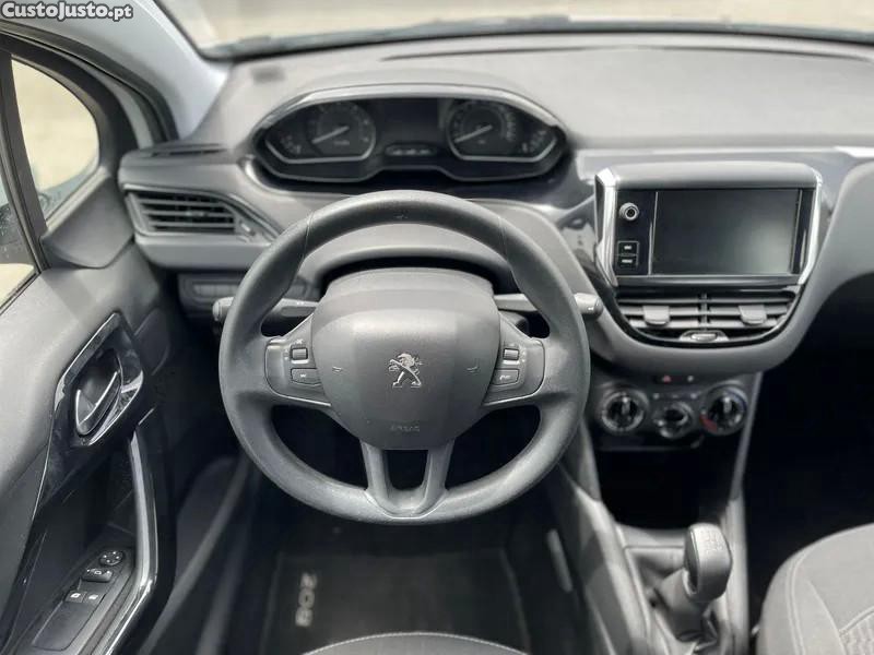 Peugeot 208 1.5 BlueHDi Active P — fotografia 9