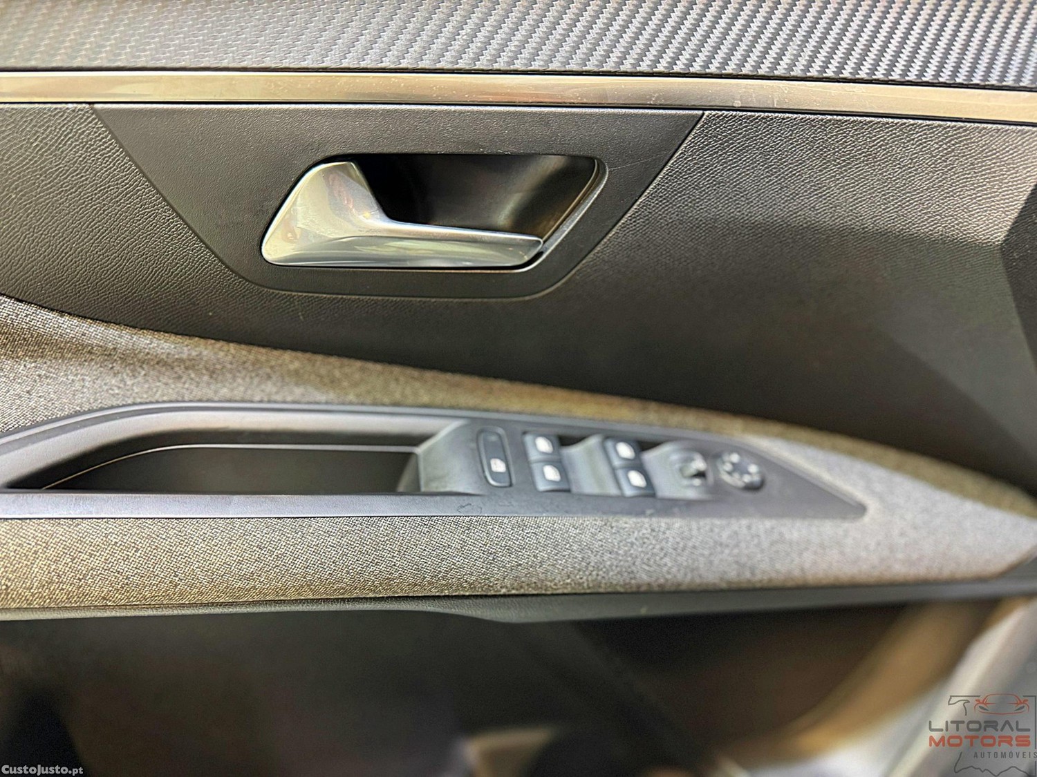 Peugeot 3008 1.2 PureTech Allure EAT8 — fotografia 9