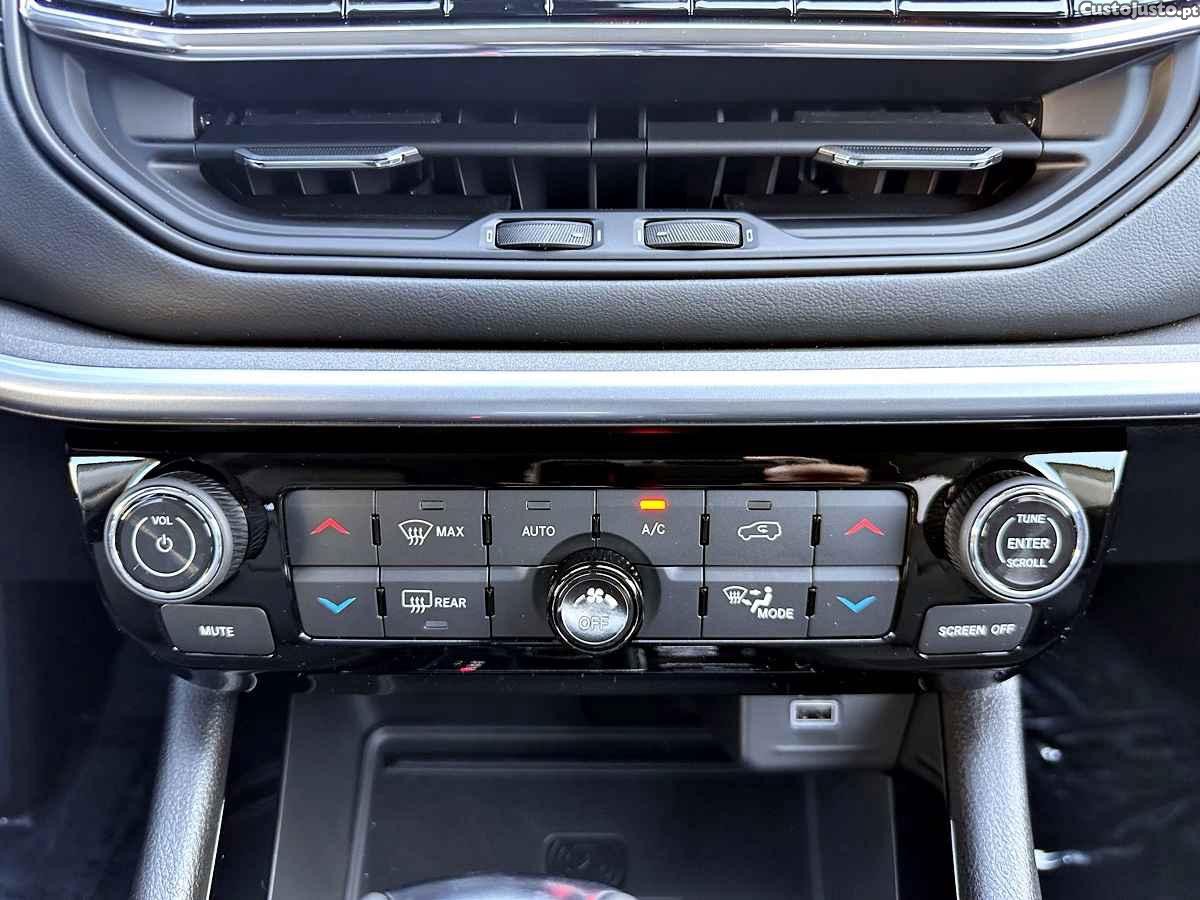 Jeep Compass Limited — fotografia 40