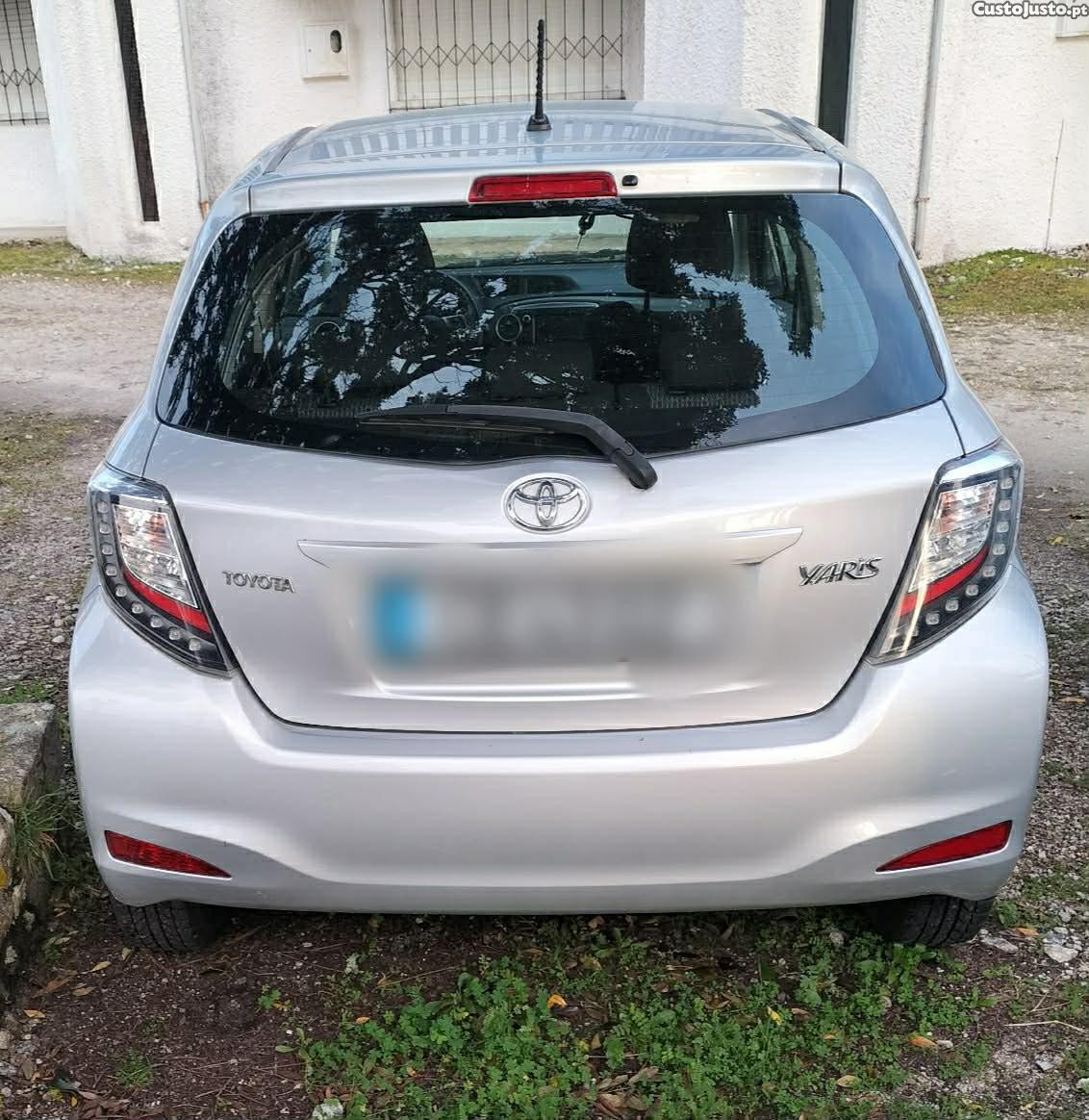 Toyota Yaris 1.0 VVT-i — fotografia 7