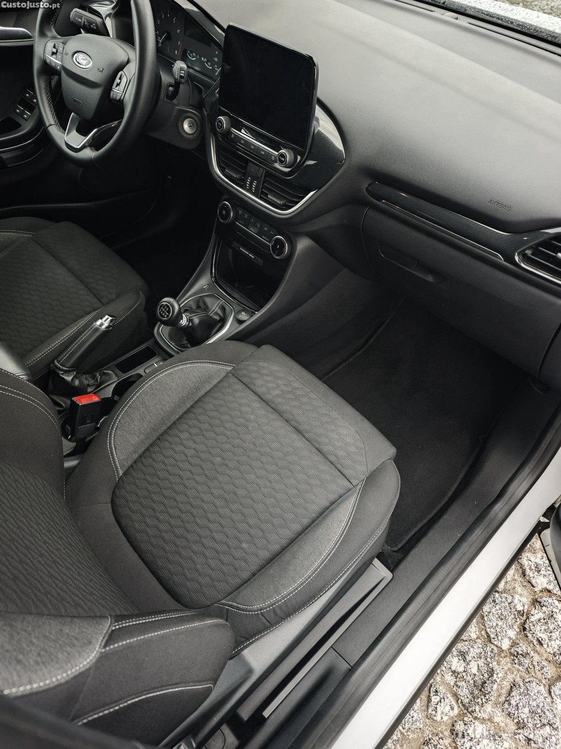 Ford Puma 1.0 EcoBoost Titanium — fotografia 8
