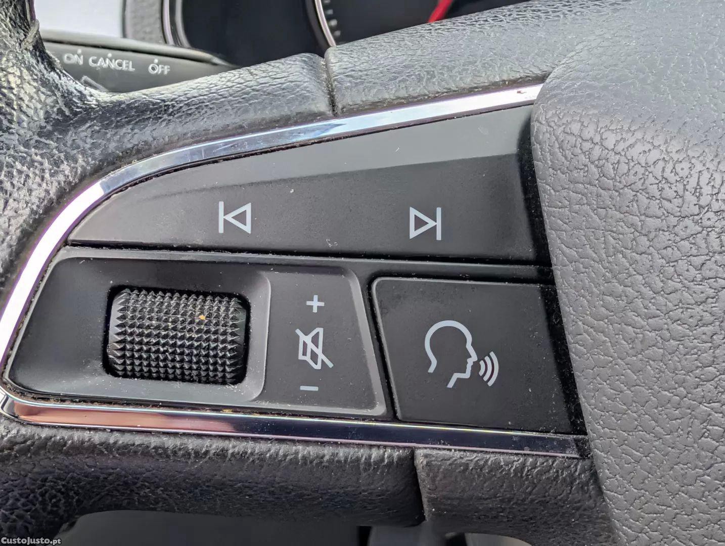 SEAT Arona 1.6 tdi style — fotografia 3