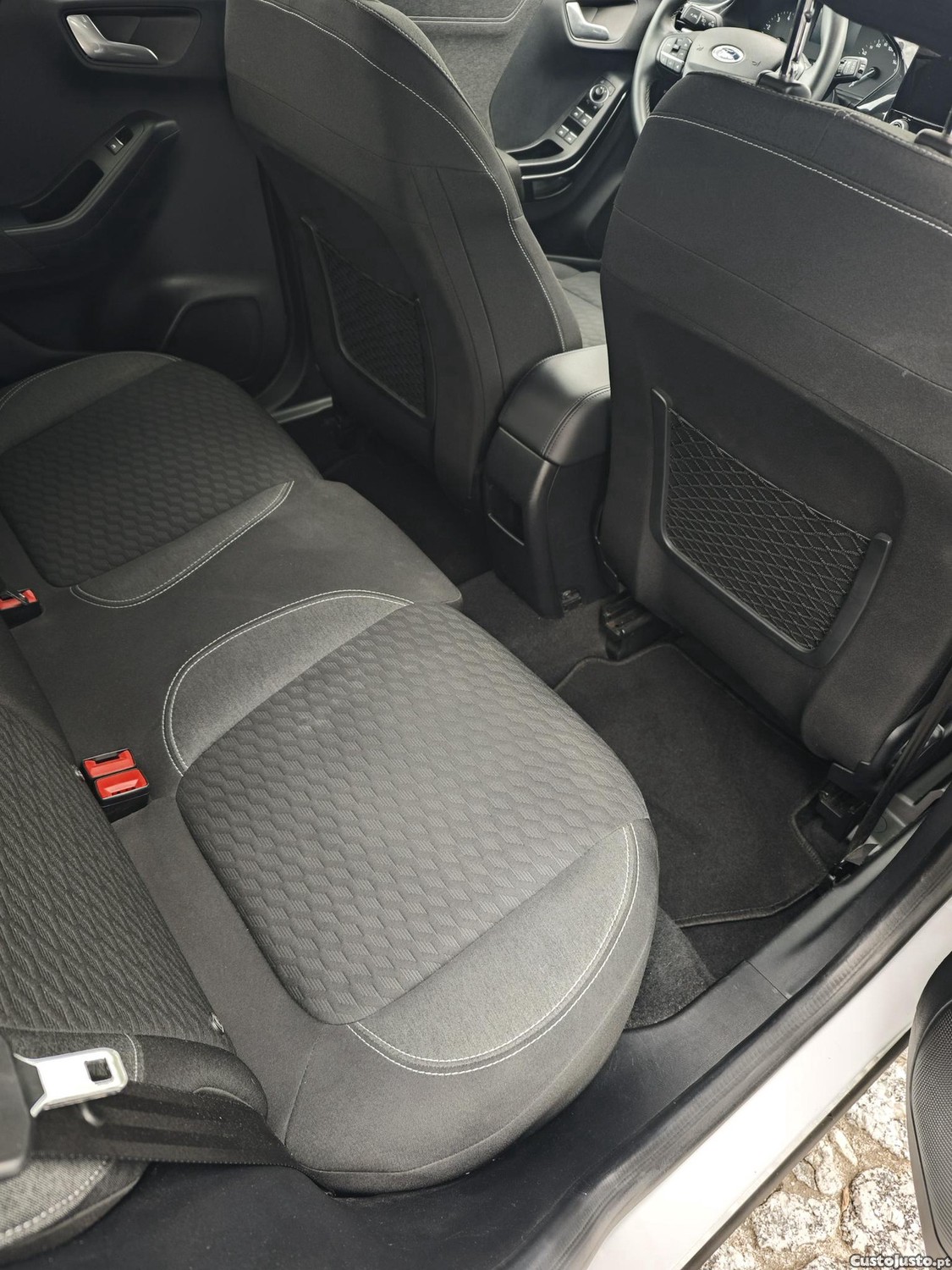 Ford Puma 1.0 EcoBoost Titanium — fotografia 6
