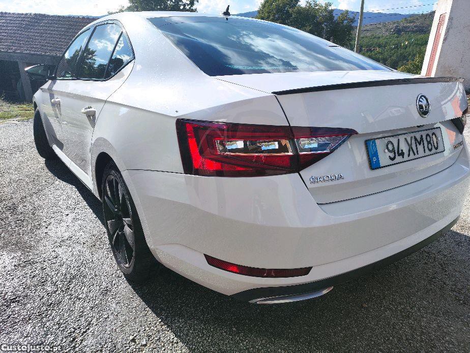 Skoda Superb Sportline - 19 foto 4