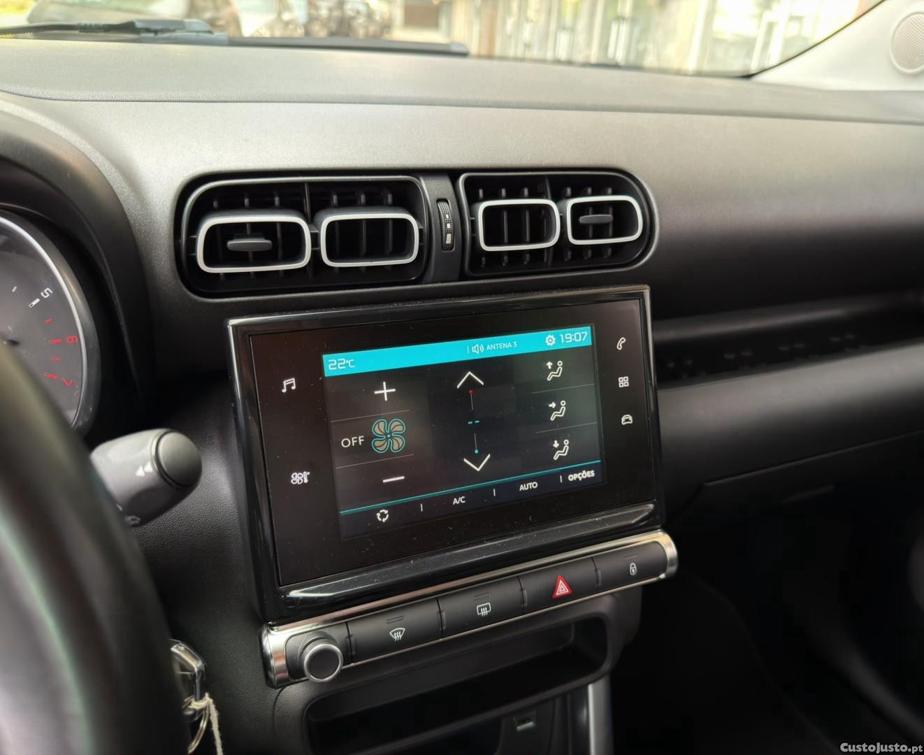 Citroën C3 Aircross 1.2 PureTech Feel — fotografia 3