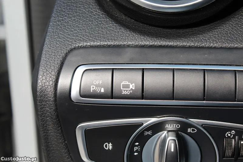 Mercedes-Benz C 180 d Exclusive — fotografia 15