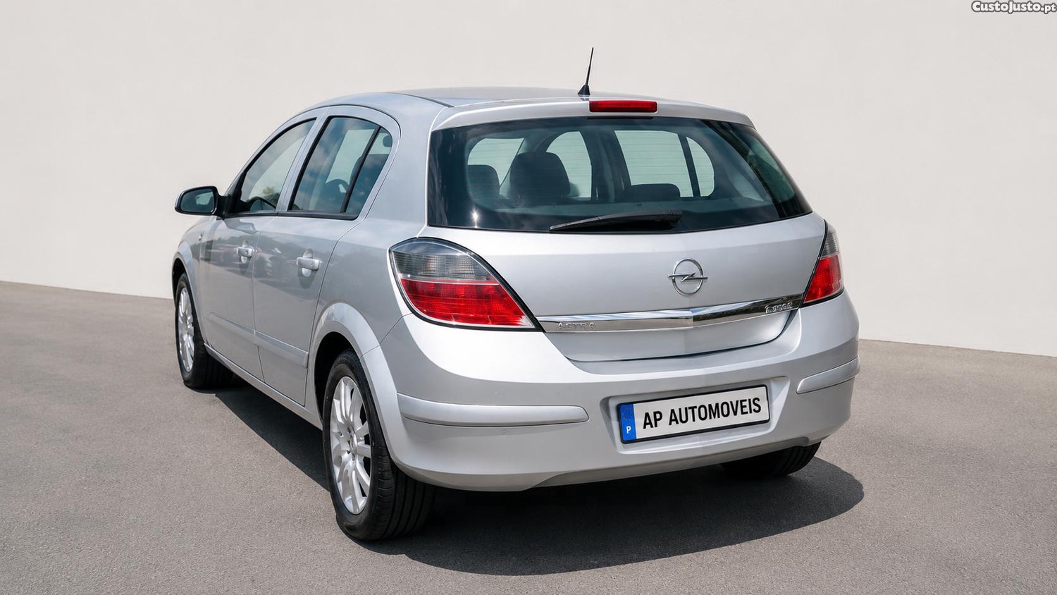 Opel Astra 1.3 cdti - 08 foto 2
