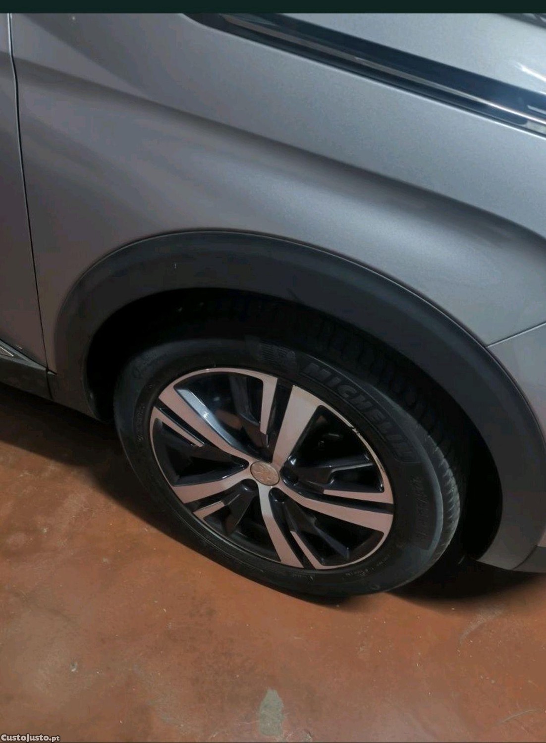Peugeot 5008 1.5 bluehdi 130 CV automática - 19 — photo 4