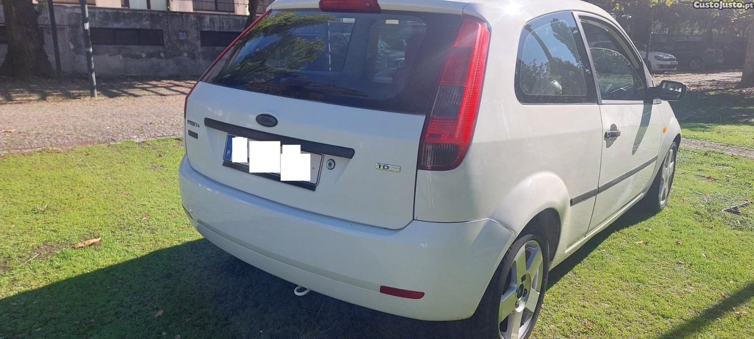 Ford Fiesta 1.4 TDCI - 03 foto 5