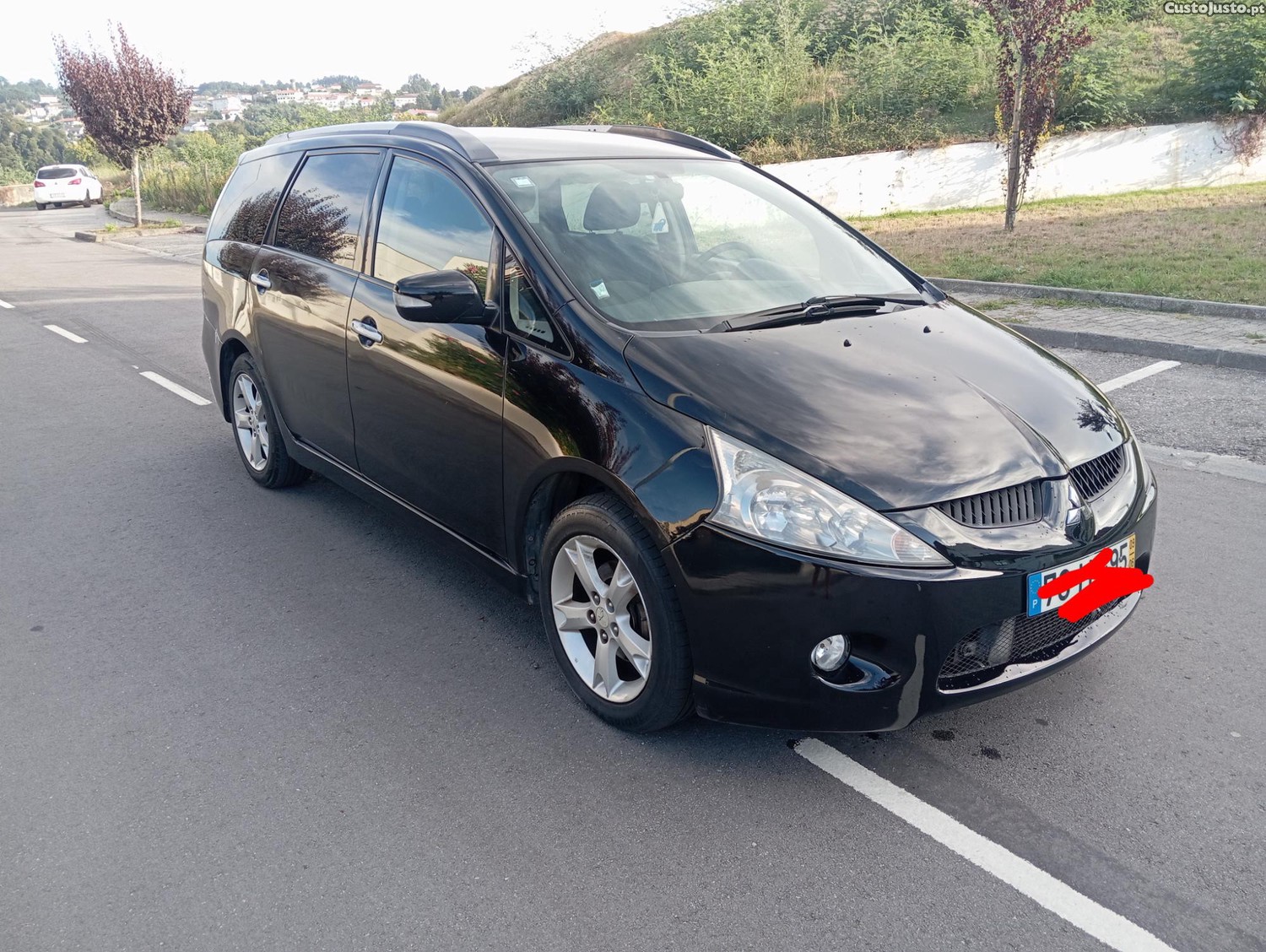 Mitsubishi Grandis 2.0did 140cv 7 lugares - 09 foto 2