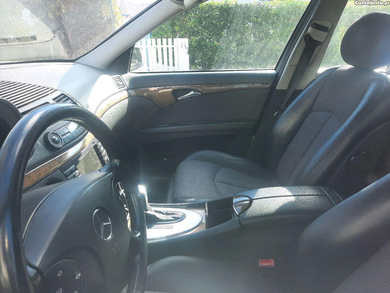 Mercedes-Benz E 270 avantgarde — photo 3