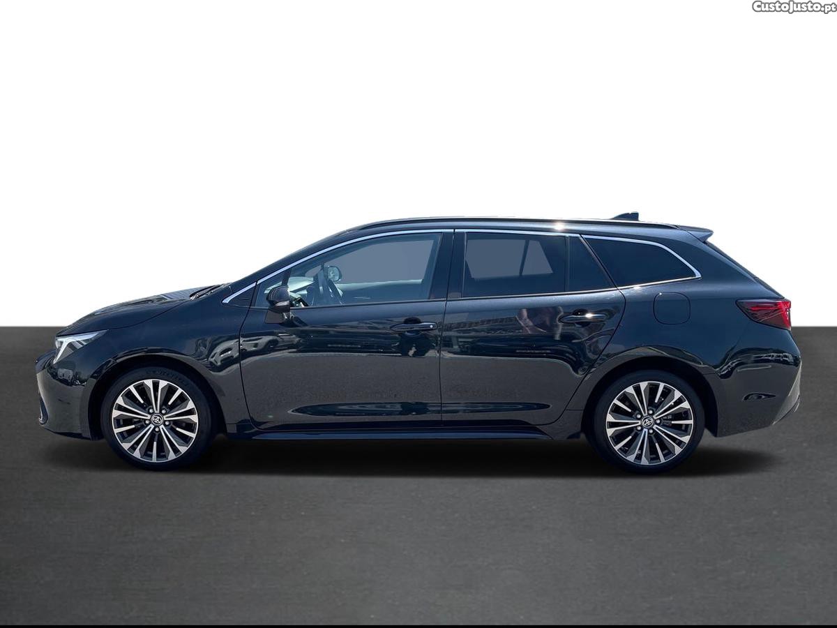 Toyota Corolla TS 1.8 Hybrid Comfort Plus — fotografia 14