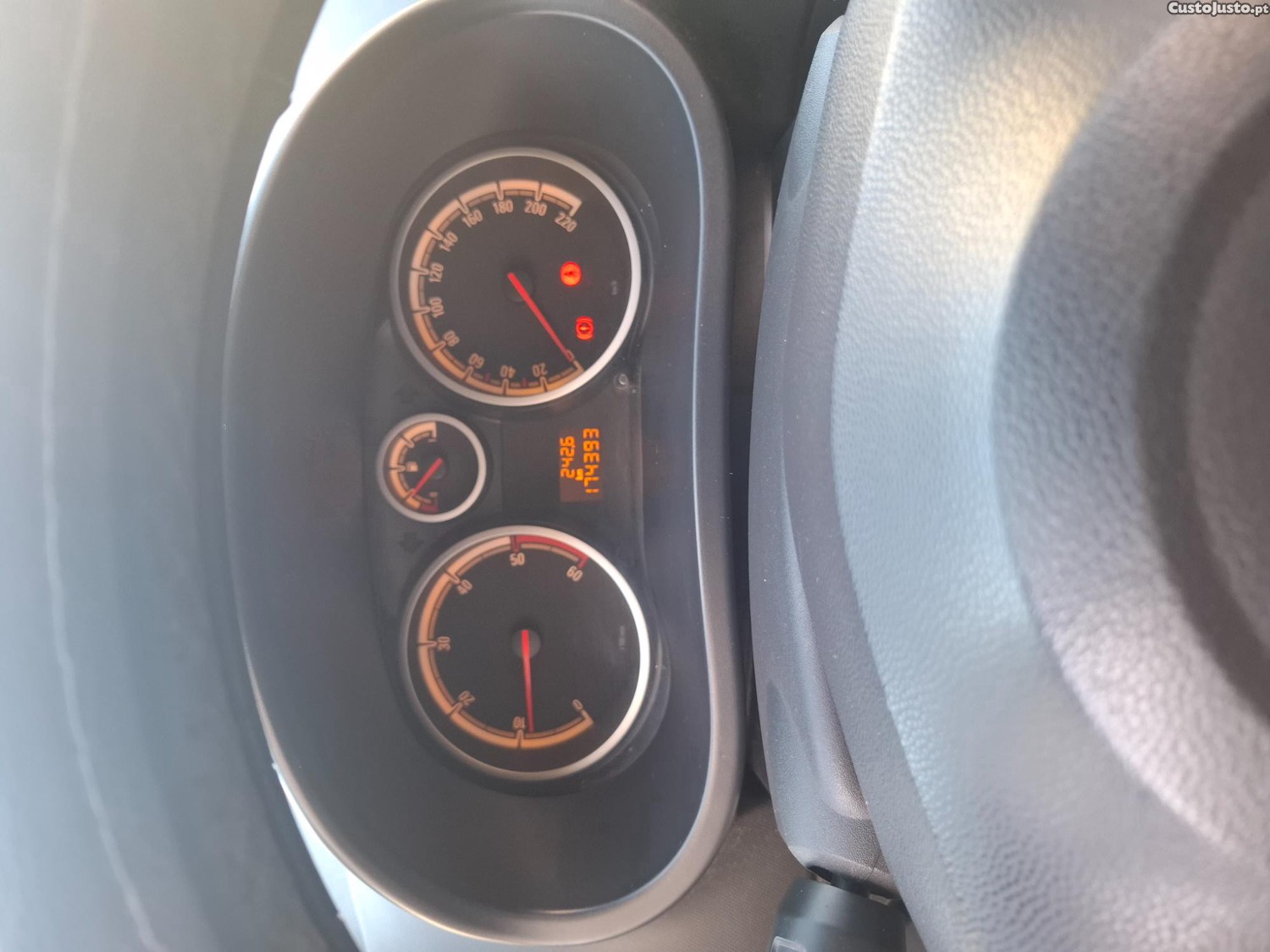 Opel Corsa Enjoy Ecoflex — fotografia 3
