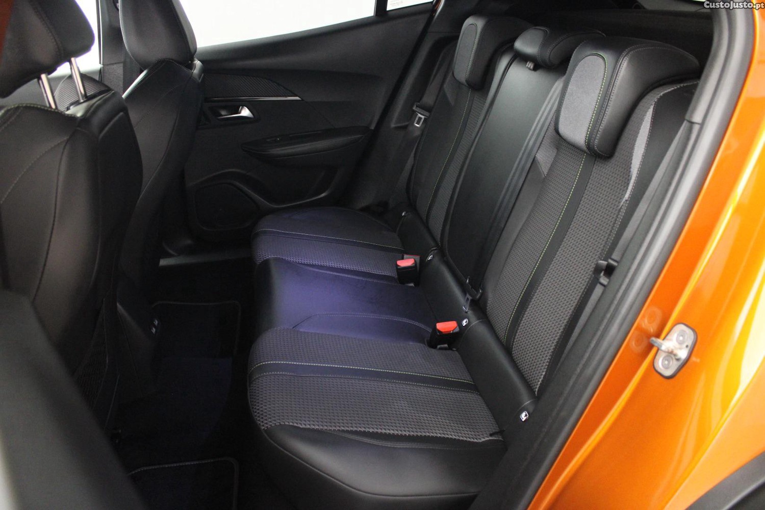 Peugeot 2008 1.5 BHDI GT (AUTO) — fotografia 11