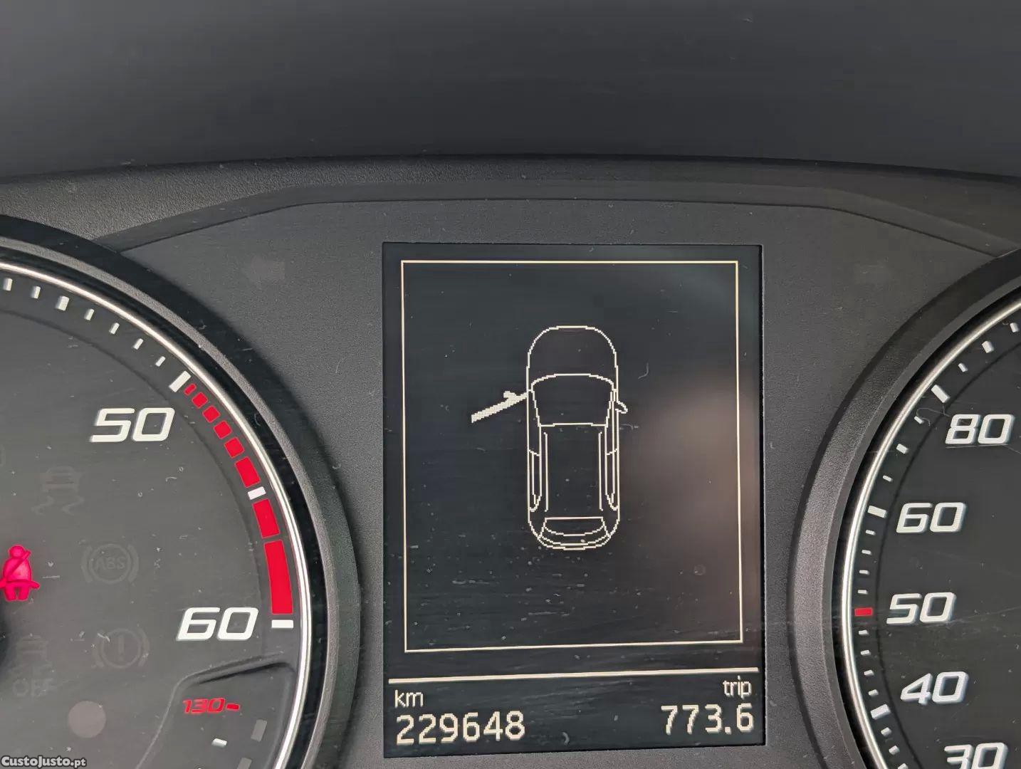 SEAT Arona 1.6 tdi style — fotografia 2