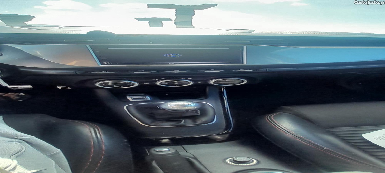 Alfa Romeo Giulietta 2.0 Jtdm 170 cv — photo 5