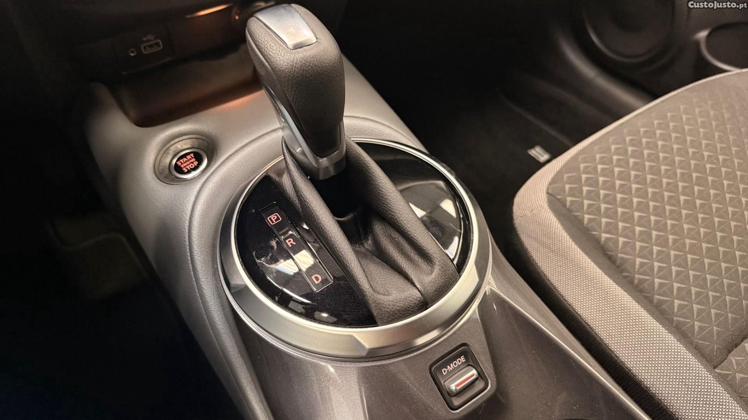Nissan Juke 1.0 DIG-T N-Connecta NAV. DCT — fotografia 4