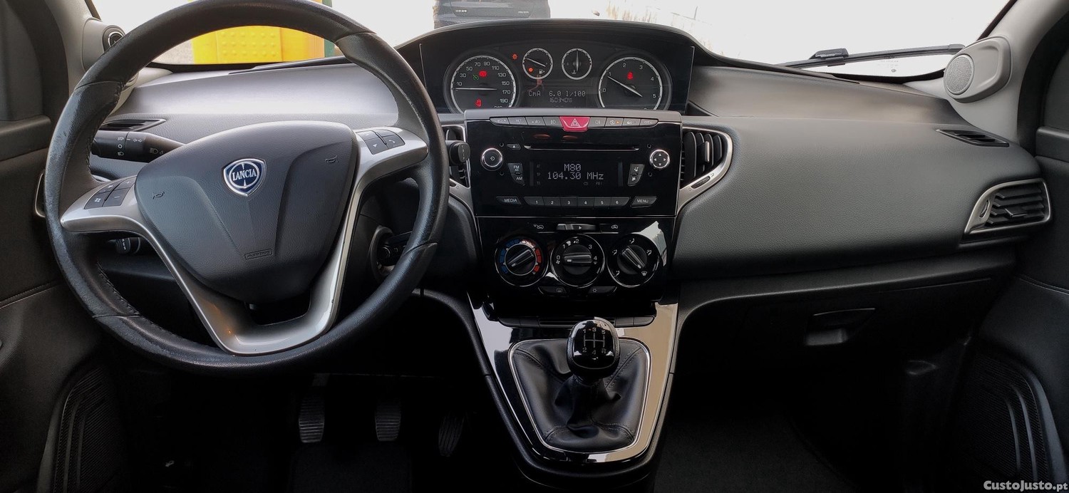 Lancia Ypsilon 1.3 M-jet S&S Gold — fotografia 2