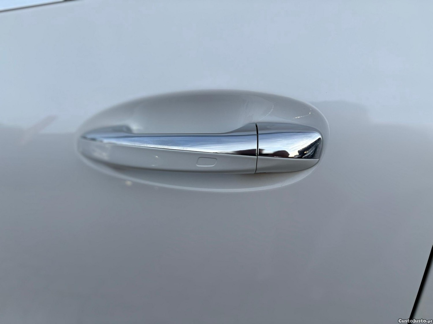 Mercedes-Benz EQA AMG Line — fotografia 4