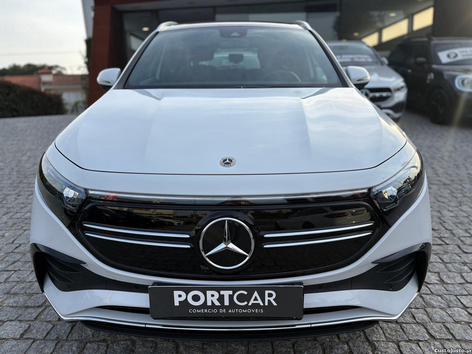 Mercedes-Benz EQA AMG Line — fotografia 18