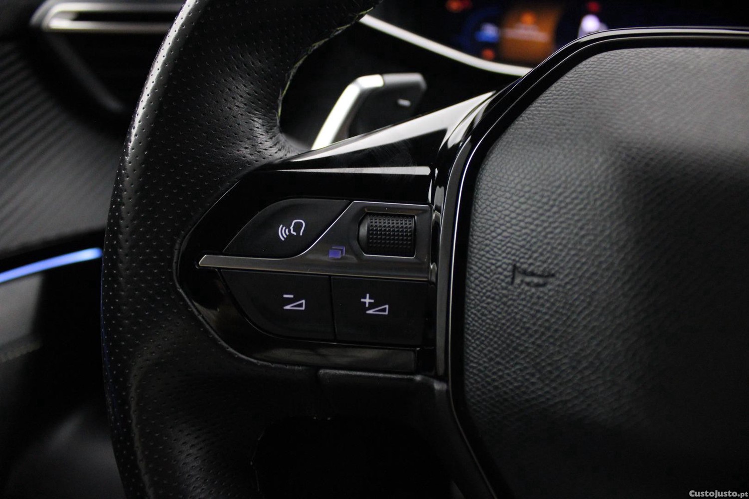 Peugeot 2008 1.5 BHDI GT (AUTO) — fotografia 34