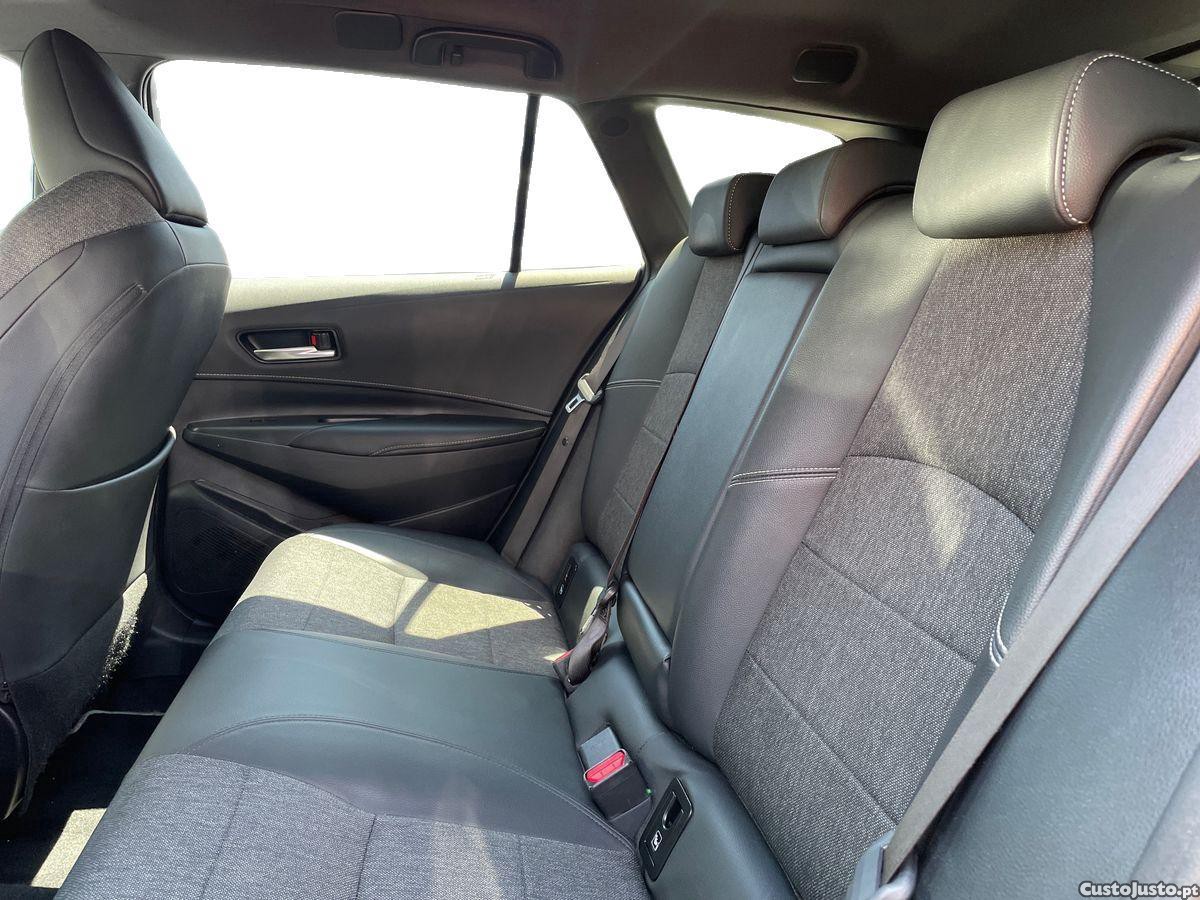 Toyota Corolla TS 1.8 Hybrid Comfort Plus — fotografia 6