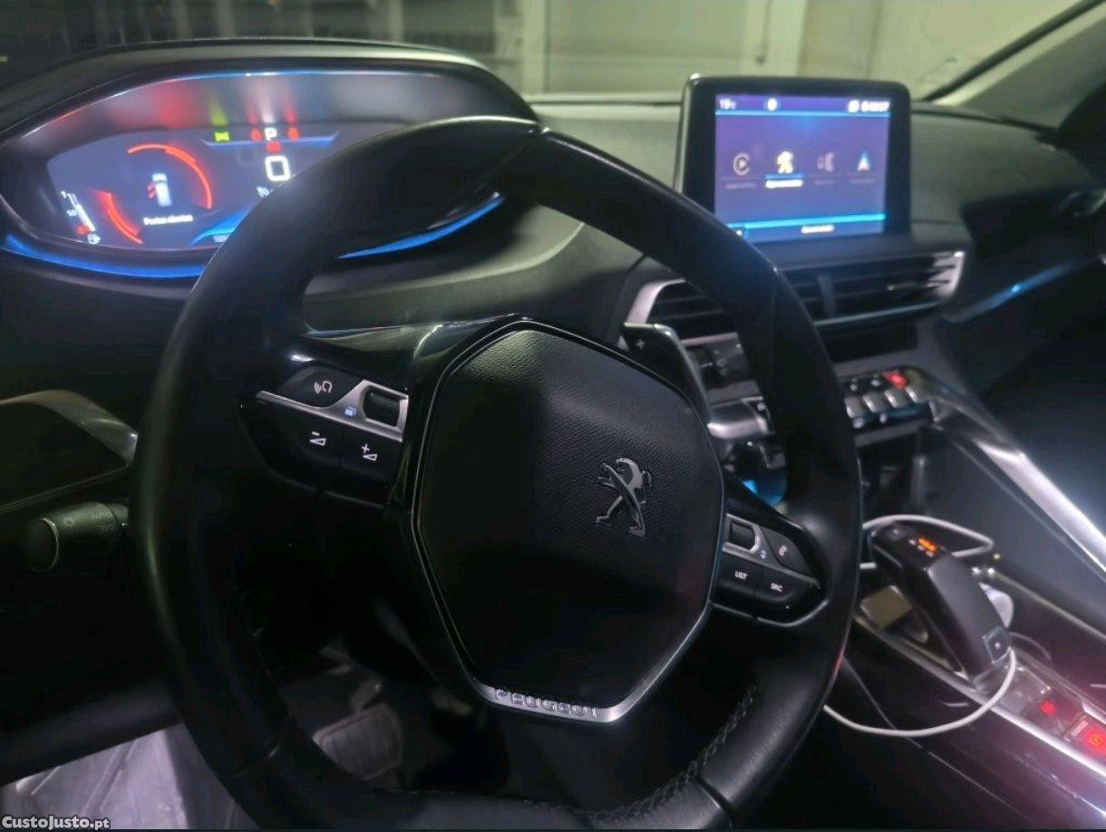 Peugeot 5008 1.5 bluehdi 130 CV automática - 19 — photo 2