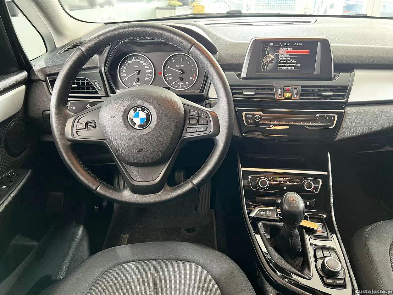 BMW 214 Active Tourer D advantage — fotografia 13